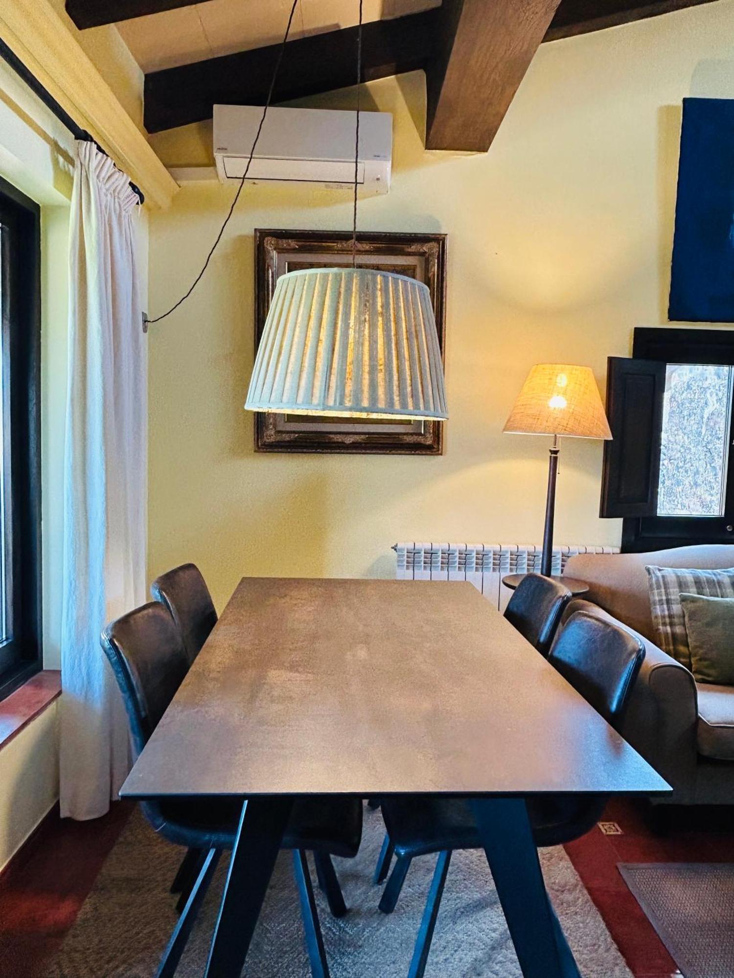 Hotel Cal Sastre Санта-Пау Номер фото